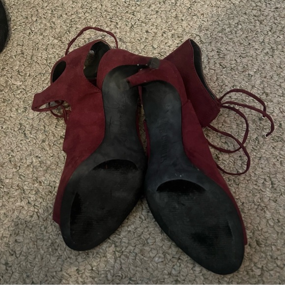 Maroon tie up gladiator heels - Picture 5 of 8